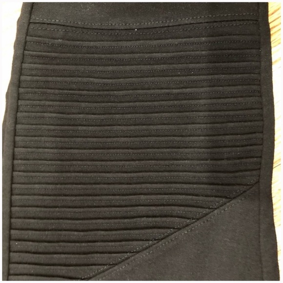 ⚡️FLASH SALE⚡️Contemporary Ribbed Leggings - Picture 5 of 7